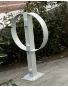 Portabici realizzato in acciaio zincato e verniciato. A 2 posti. Da inghisare - cm 64x119,5h