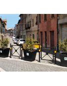 Barriera in tubolare acciaio zincato e verniciato con 2 supporti di testa da tassellare -  cm 217,6x111,7h