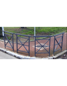 Barriera a 1 croce, realizzata in tubolare acciaio zincato e verniciato - da inghisare - cm 90x4x125h