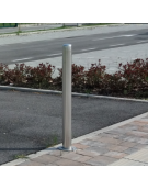 Dissuasore amovibile realizzato in tubolare di acciaio inox - inclusa boccola con chiave - cm Ø7,6x121,8h