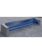 Portabici 7 posti realizzato completamente in acciaio zincato e verniciato, fianchi in cemento - cm 278x75,2x48,9h