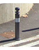 Dissuasore realizzato in tubolare di acciaio zincato e verniciato cm Ø11,4x101h