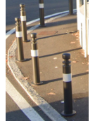 Dissuasore realizzato in tubolare di acciaio zincato e verniciato cm Ø11,4x101h