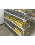 Scaffale per stagionatura formaggi con montanti in acciaio inox e ripiani microforati in polietilene - cm 180x40x200h