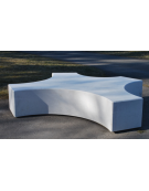 Panchina monoblocco in graniglia di marmo di particolare forma, senza schienale - totalmente levigata - cm 180x230x45h