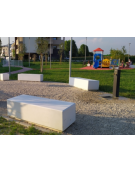 Panchina in graniglia di marmo con acciaio zigrinato, seduta levigata, fianchi lisci - trattamento antigraffiti - cm 150x50x45h