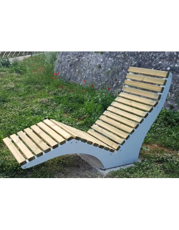 Panchina Chaise longue con struttura in acciaio e doghe in legno di pregio - cm 160x120x95,5h