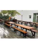 Set composto da tavolo rettangolare e due panchine piane, struttura in acciaio, tavolo con doghe in legno pino - cm L.200