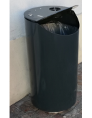 Cestino di forma cilindrica con contenitore interno e spegnisigarette sul coperchio - base in acciaio zincato verniciato - 80 lt