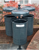 Cestino raccolta differenziata 2 settori in acciaio zincato e verniciato con coperchio e posacenere, da inghisare - cm  L. 82,5