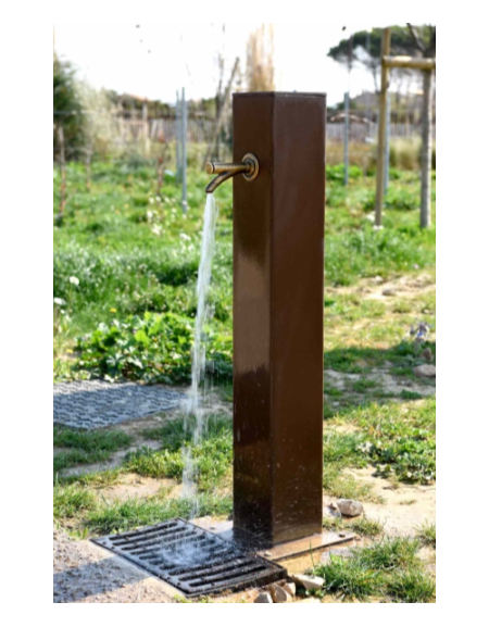 Fontana doppia con struttura quadra in acciaio zincato e verniciato, con rubinetto in ottone  - cm 15,2x100h