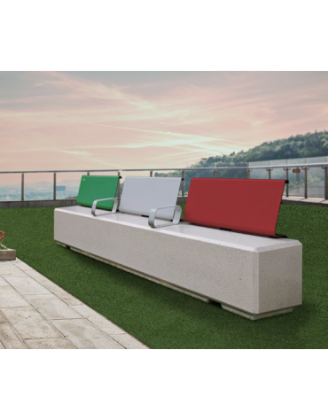 Panchina in graniglia di marmo, con 3 schienali e coppia braccioli in acciaio zincato e verniciato - cm L. 250