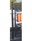 Supporto di testa da tassellare per isola ecologica in acciaio zincato e verniciato e con doghe in legno di pino - cm Ø8