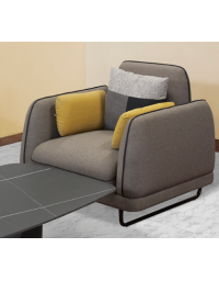 Poltrona in metallo verniciato, scocca imbottita, rivestita in tessuto- cm 84x84x79h