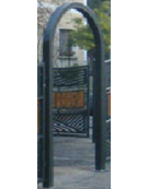 Arco per passaggio bidoni per isola ecologica