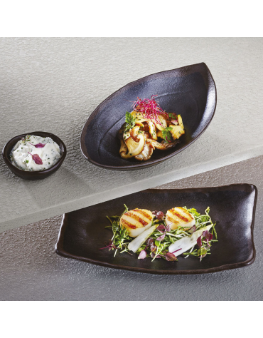 Insalatiera ovale in melamina effetto argilla - colore nero con bordo marrone - capacità lt. 0,9 - cm 36x19x8h