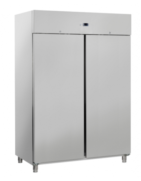 Armadio refrigerato GN2/1 due porte in acciaio inox - refrigerazione ventilata -2°/+8°C - Classe C - cm 138x84x209h