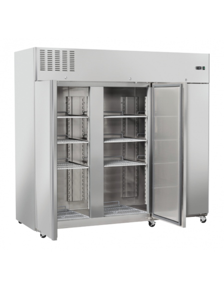 Armadio refrigerato GN2/1 tre porte in acciaio inox - refrigerazione ventilata -2°/+8°C - Classe D - cm 210x82x205h