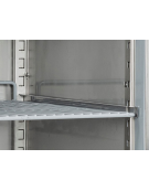 Armadio refrigerato GN2/1 tre porte in acciaio inox - refrigerazione ventilata -2°/+8°C - Classe D - cm 210x82x205h