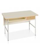 CATTEDRA PROVVISTA DI 1 CASSETTO LATERALE CON SERRATURA - SCHERMO PARAGAMBE - PIANO COLORE MAGNOLIA - CM 130X70X76H