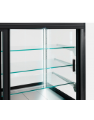 Vetrina refrigerata ventilata con ripiani in vetro e porte scorrevoli posteriori - colore nero - temp. +2°/+6°C - cm 150x78x138h