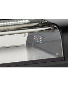 Vetrina orrizontale refrigerata statica per sushi con vetro curvo ed esterno in alluminio verniciato nero - cm 179,7x38,7x24h
