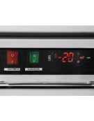 Vetrina refrigerata in acciaio verniciato bianco, 3 porte a battente in vetro - temp. 1°/+10° C - cm 188x74x204h