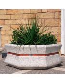 Fioriera esagonale  per esterno in cemento calcestruzzo - colore Bianco sabbiato - cm 155x120x65h