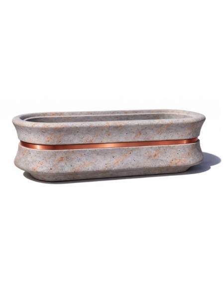 Fioriera ovale in cemento calcestruzzo per esterno colore Grigio travertino - con fascia color rame - cm 130x60x65h