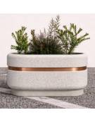 Fioriera ovale in cemento calcestruzzo per esterno - colore Bianco sabbiato - cm 90x45x45h - Conforme ai CAM