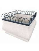 Fioriera quadrata in cemento calcestruzzo - colore Bianco pietra - con struttura decorativa in acciaio - cm 150x150x100h