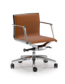 Poltrona monoscocca con schienale basso imbottito - Rivestimento in Ecopelle ignifuga - Meccanismo gas oscillante