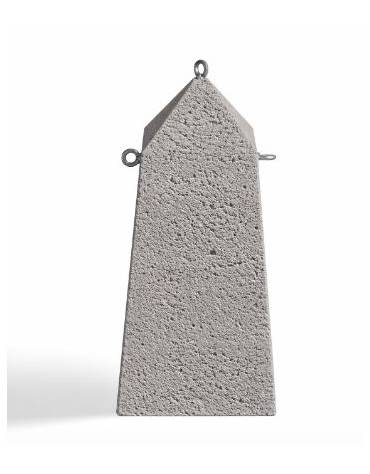 Dissuasore traffico a obelisco in cemento calcestruzzo - Colore bianco sabbiato - Kg 400 - cm 50x50x110h - Conforme ai CAM