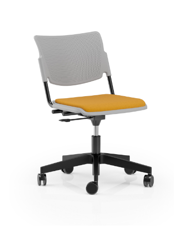 Sedia girevole ed elevabile in polipropilene con base 5 razze in nylon nero - telaio nero - sedile con cuscino imbottito