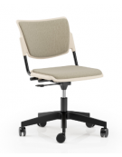 Sedia girevole ed elevabile in polipropilene con base 5 razze in nylon nero - telaio nero - sedile e schienale imbottiti