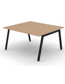 Tavolo riunione con piano melaminico spessore mm 25 e gambe inclinate metalliche - Colori a scelta - cm 120x125x74h