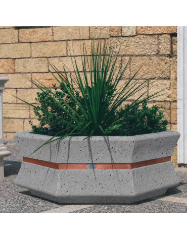 Fioriera esagonale  per esterno in cemento calcestruzzo - colore Grigio pietra - cm 155x120x65h - Conforme ai CAM