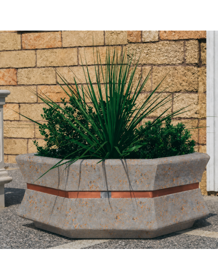Fioriera esagonale  per esterno in cemento calcestruzzo - colore Grigio travertino - cm 155x120x65h - Conforme ai CAM
