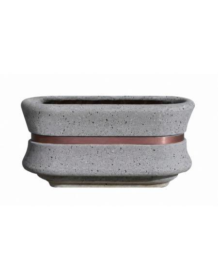 Fioriera in cemento calcestruzzo ovale colore Grigio pietra - con fascia color rame - cm 100x60x65h - conforme ai CAM