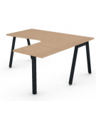 Workstation Dx con gamba autoportante e gambe inclienate - piano melaminico spessore mm 25 - Colori a scelta - cm 160x160x74h