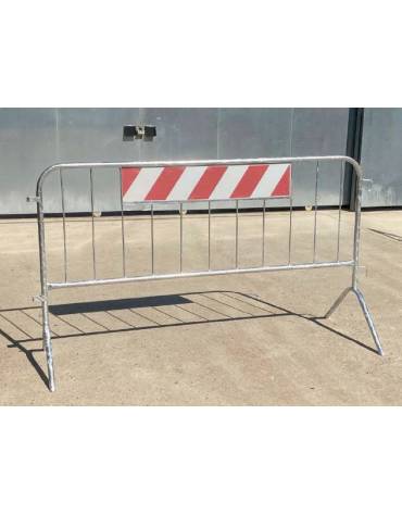 Transenna stradale in acciaio zincato da cm 200x110h con barra rifrangente bifacciale bianco-rossa