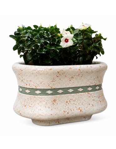 Fioriera ovale in cemento calcestruzzo colore Bianco travertino - con greca decorativa - cm 130x60x65h - Conforme ai CAM