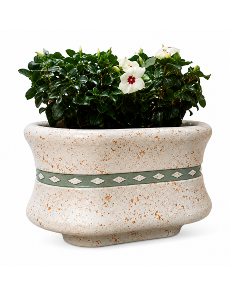 Fioriera ovale in cemento calcestruzzo colore Bianco travertino - con greca decorativa - cm 130x60x65h - Conforme ai CAM