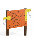 Pannello didattico con sagoma gatto, con pali in alluminio rifiniti in legno light e pannello in HDPE - cm 135x14x132h