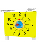 Pannello didattico con orologio, pali in legno termotrattato e pannello HDPE - cm 97x13x132h