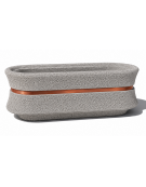 Fioriera ovale in cemento calcestruzzo - colore Bianco sabbiato - con fascia color rame - cm 170x60x65h - Conforme ai CAM
