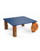 Dog table per cani - pali portanti in alluminio rifinito in legno light, asse in HDPE - cm 90x90x39h