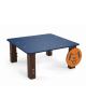 Dog table per cani - pali portanti in alluminio rifinito in legno dark, asse in HDPE - cm 90x90x39h