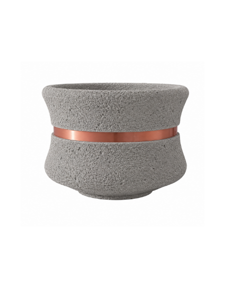 FIORIERA CIRCOLARE TONDA IN CEMENTO CALCESTRUZZO - COLORE BIANCO SABBIATO - CON FASCIA COLOR RAME - CM Ø 120x65h - CAM