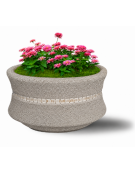 FIORIERA IN CEMENTO CALCESTRUZZO CIRCOLARE  COLORE BIANCO SABBIATO - CON GRECA DECORATIVA - CM Ø 120x65h - CONFORME AI CAM